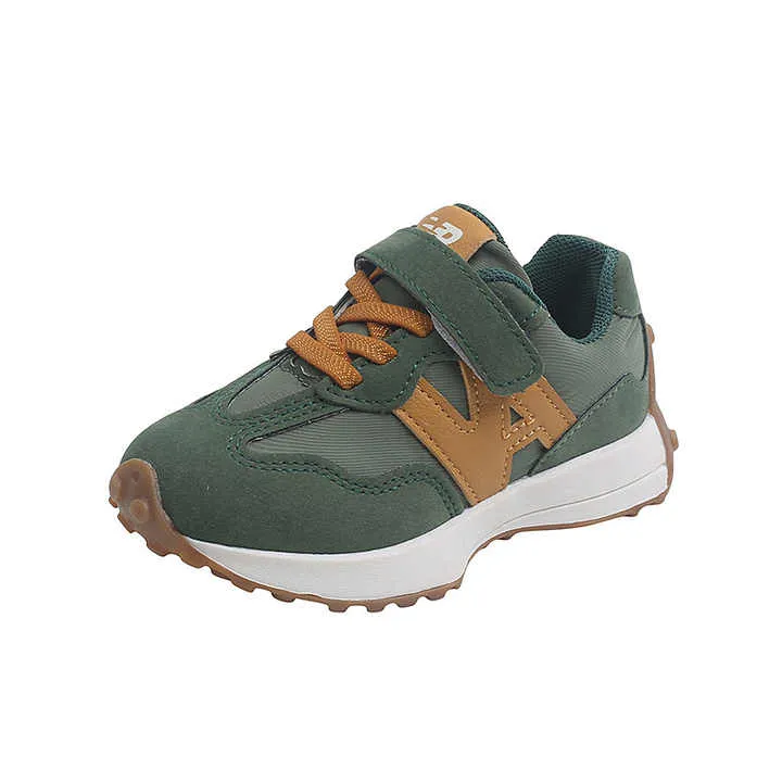 حذاء رياضي كاجوال عصري Fashionable casual sneakers