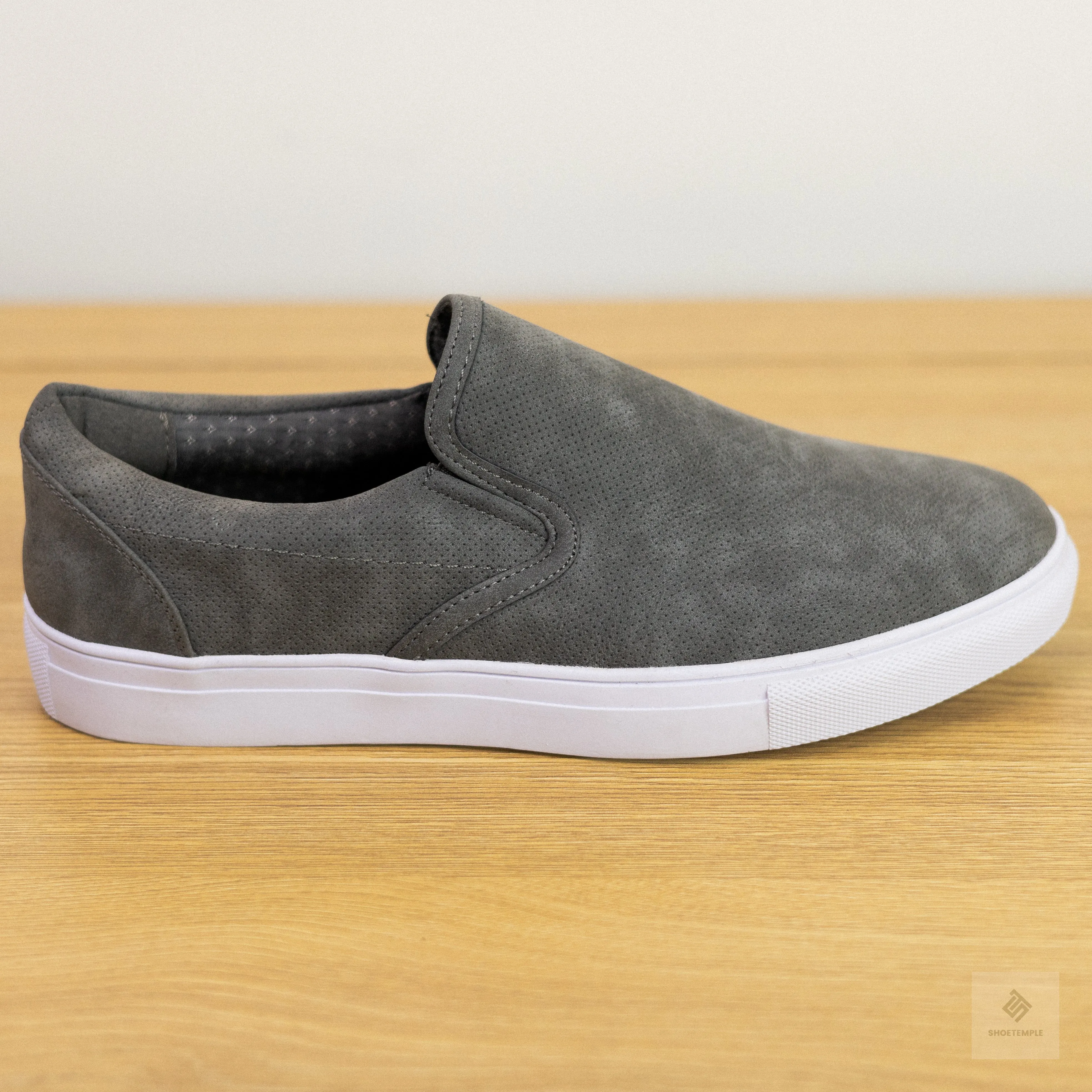 Davinci Slip On Sneakers