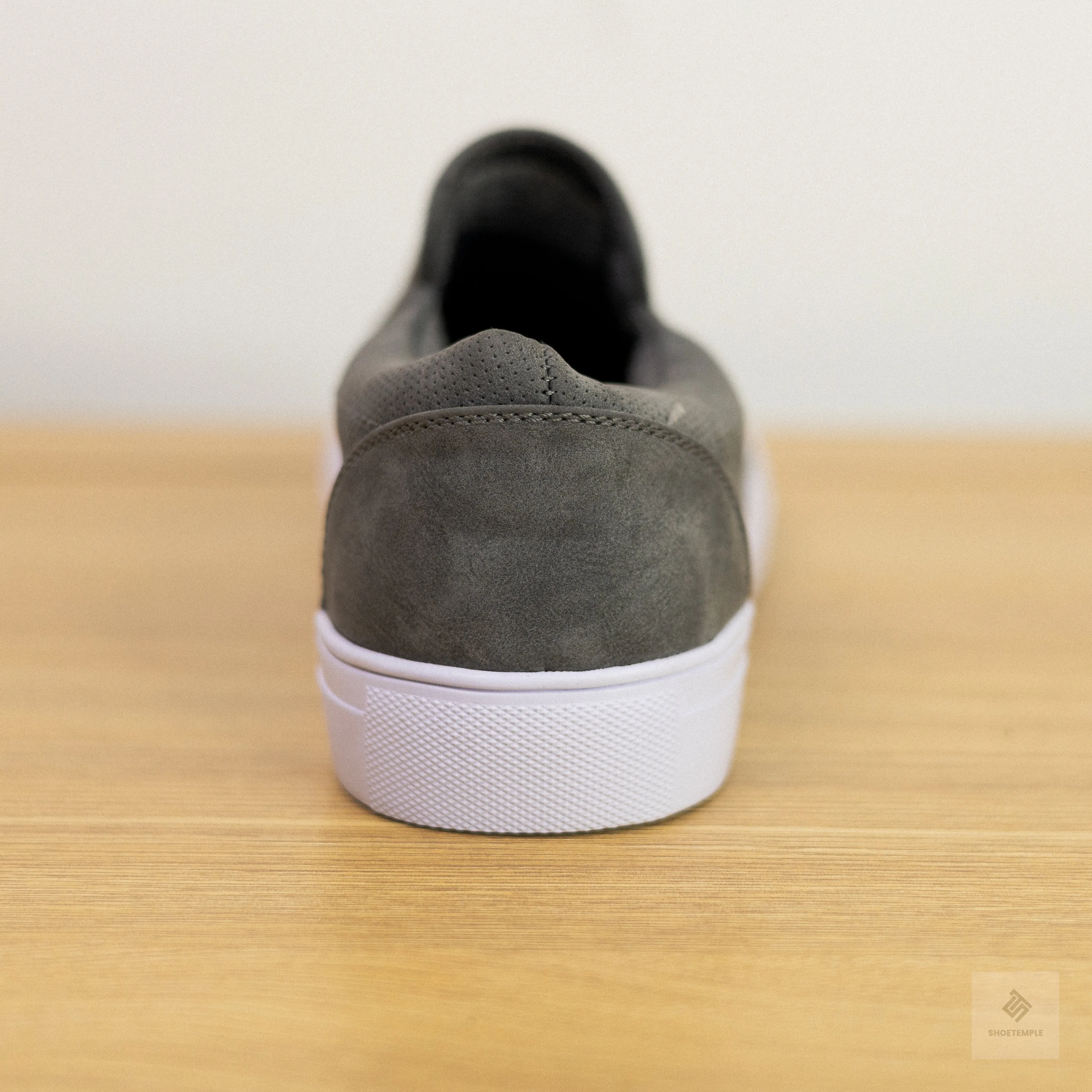 Davinci Slip On Sneakers