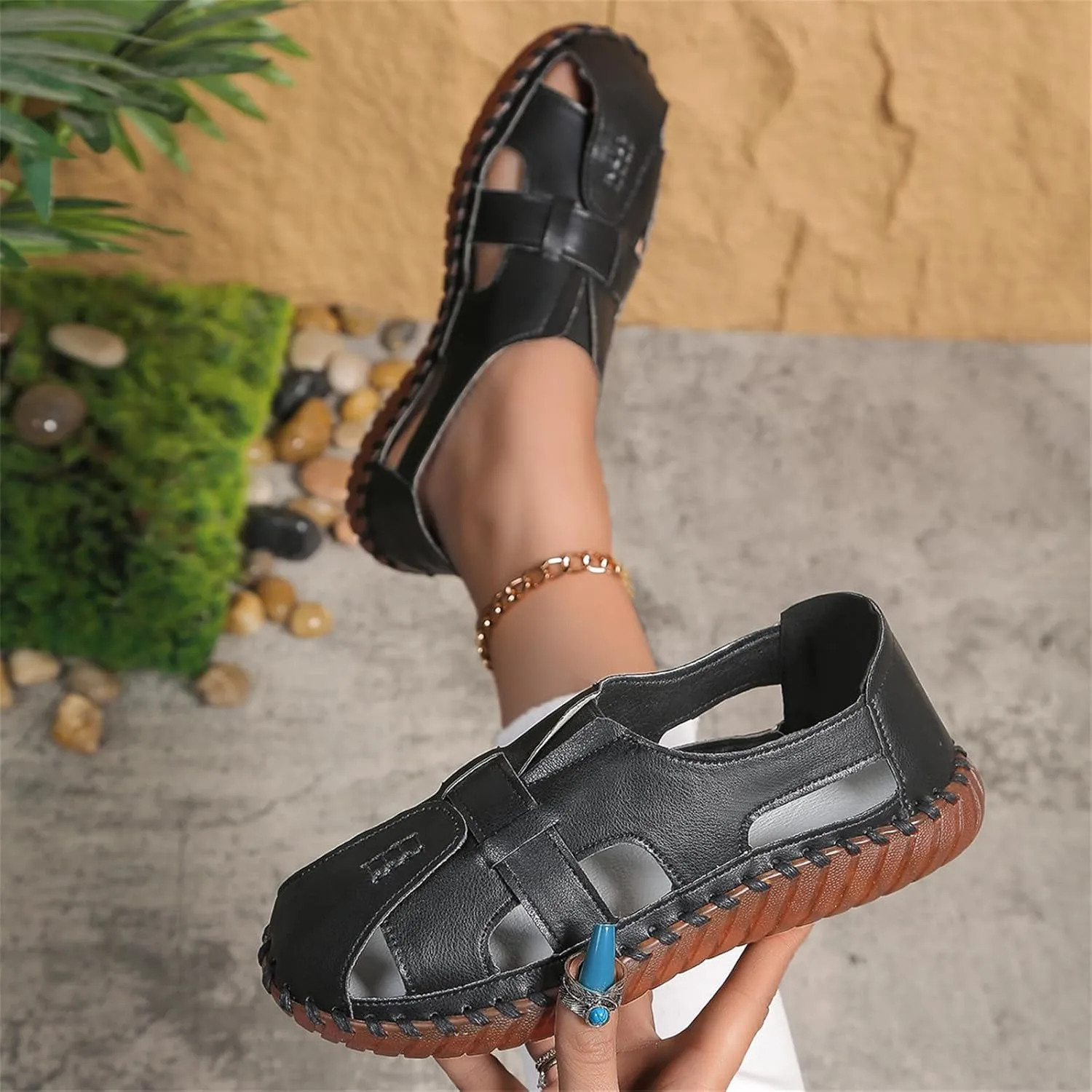 Fisherman Sandals for Women Hollow Out Slip On Loafers Closed Toe Cute Breathable Flats Beach Hiking Orthopedic Shoes Casual Fashion Driving Shoes