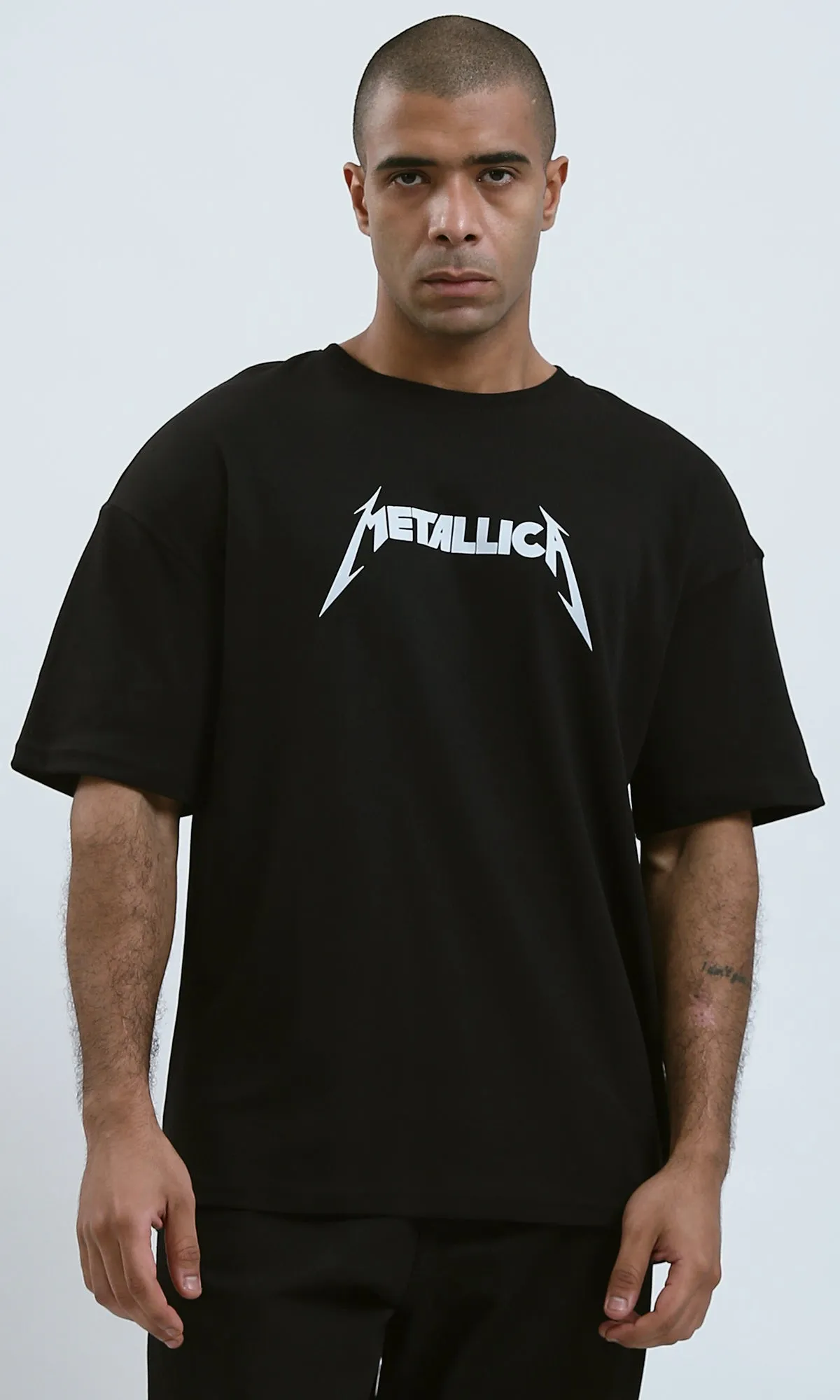 O191638 - 'Metallica'' Black Printed Short Sleeves Tee