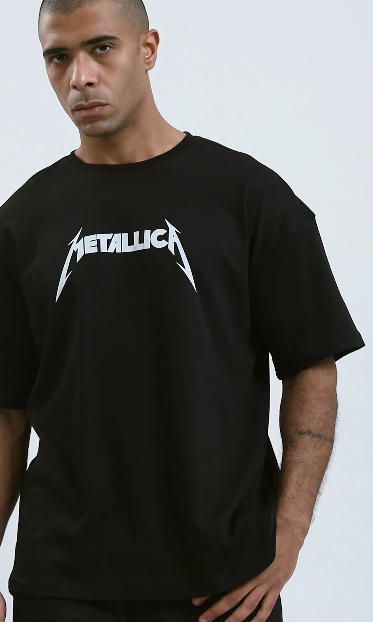 O191638 - 'Metallica'' Black Printed Short Sleeves Tee