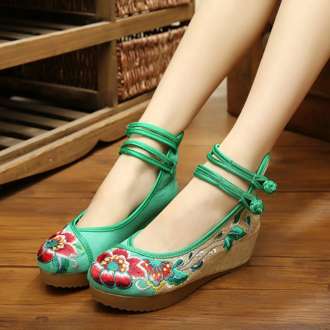 YIBLBOX Women's Chinese Traditional Ankle Strap Embroidery Floral Strappy Round Toe Platform Wedges Shoes
