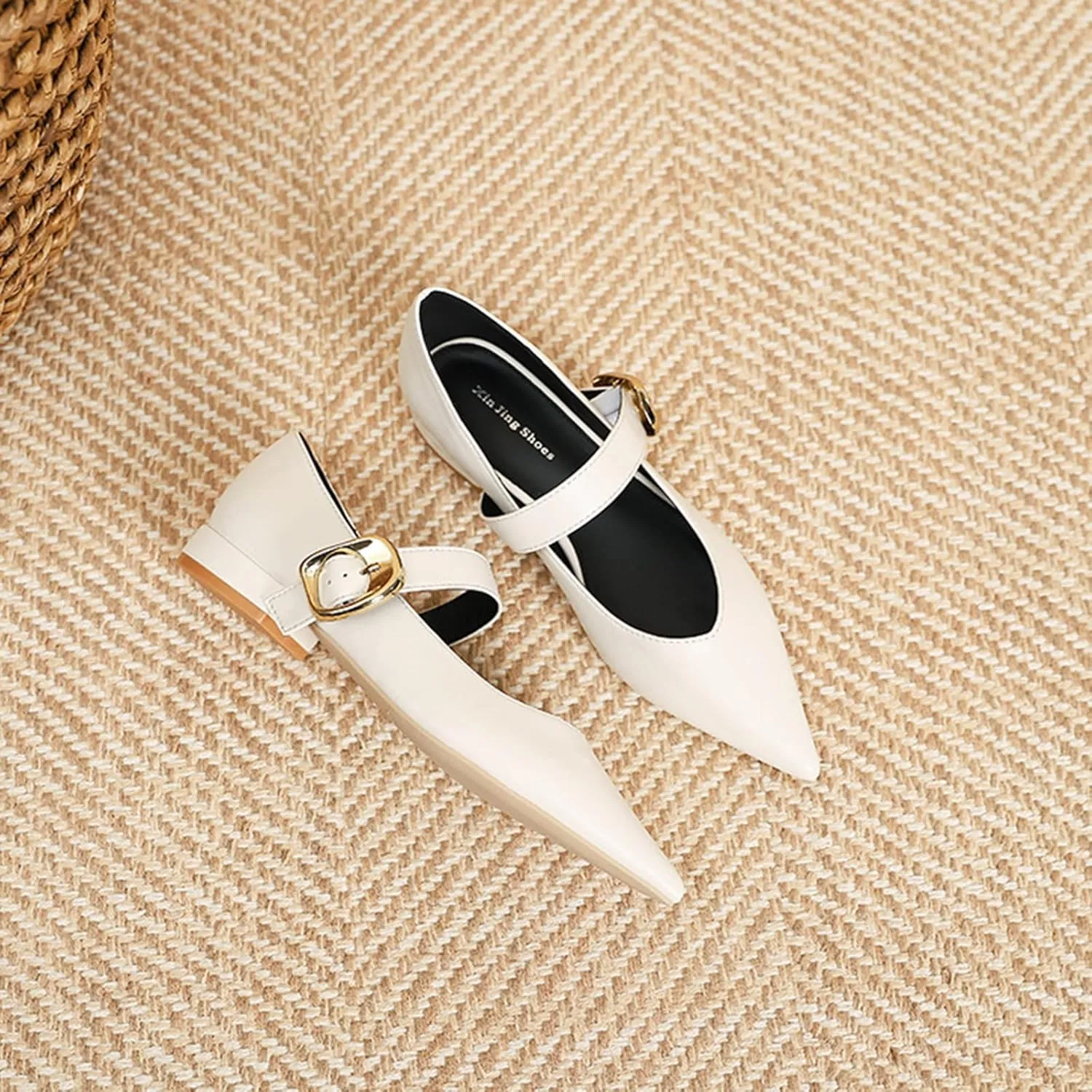 Zeberfi Women's Leather Mary Jane Flats with Buckle Strap Fashion Closed Pointed Toe Shallow Mouth Slip On Work Shoes Comfortable Luxury Business Wedding Dress Shoes
